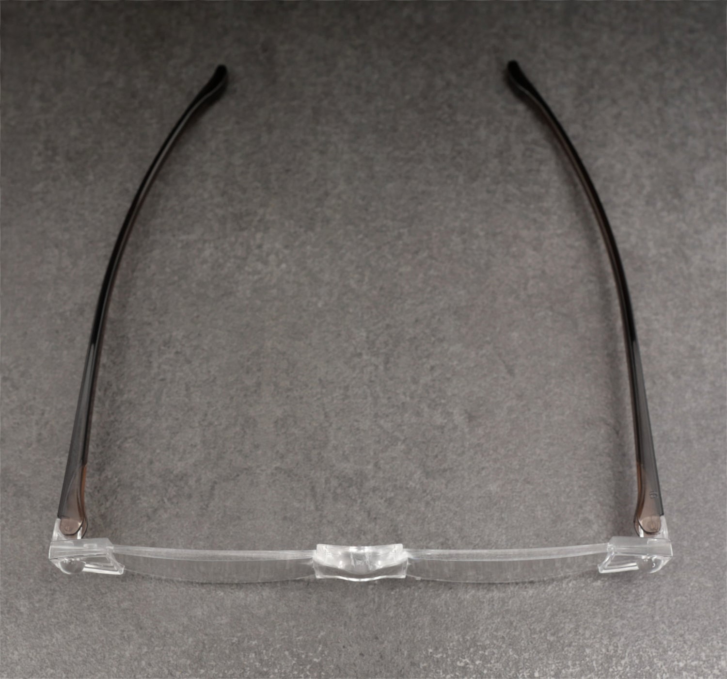 Läsglasögon med japansk optik