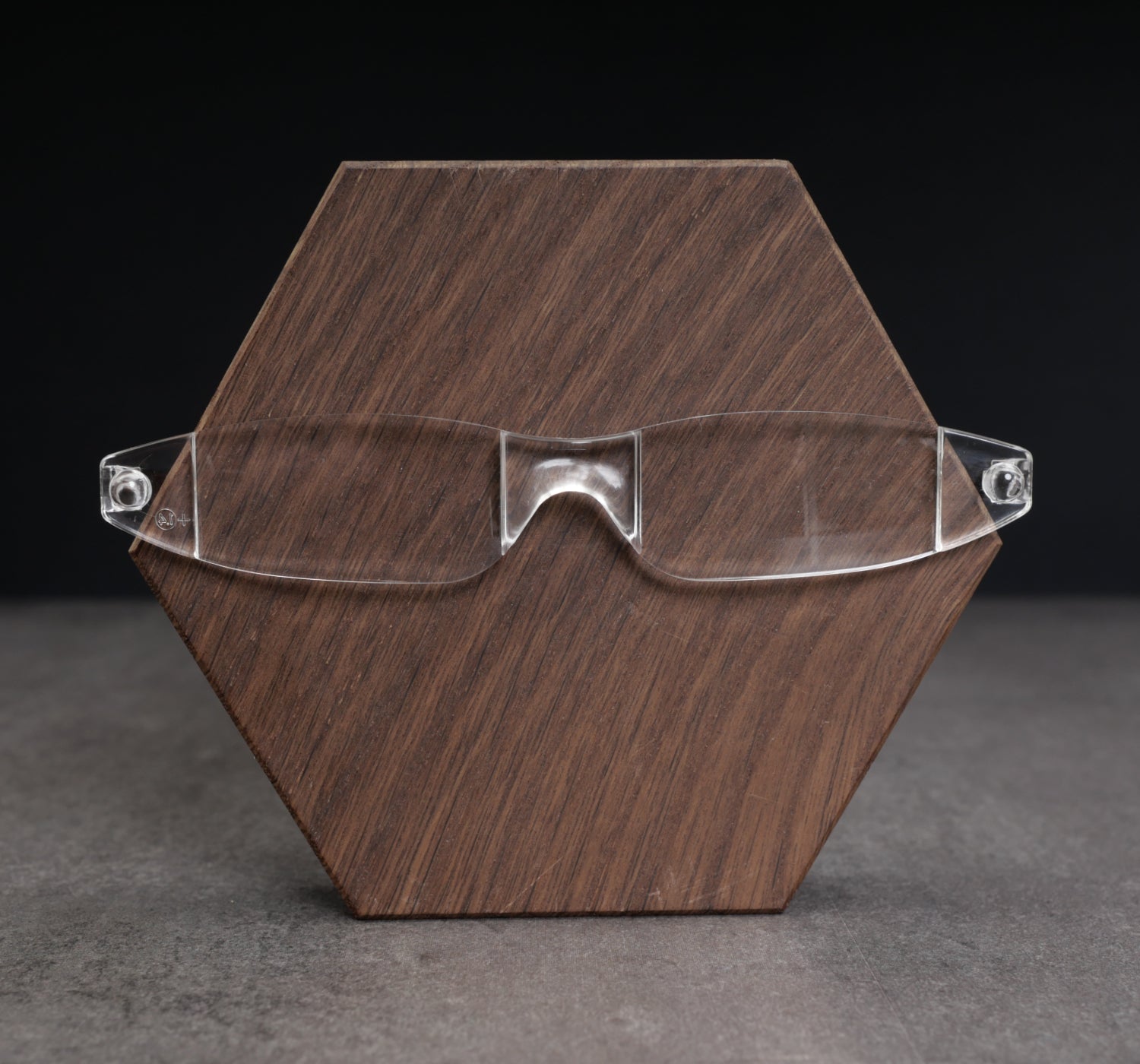 Läsglasögon med japansk optik